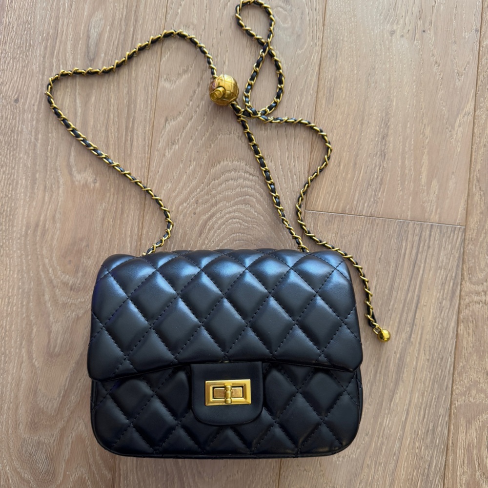 Vintage Black Quilted Bag